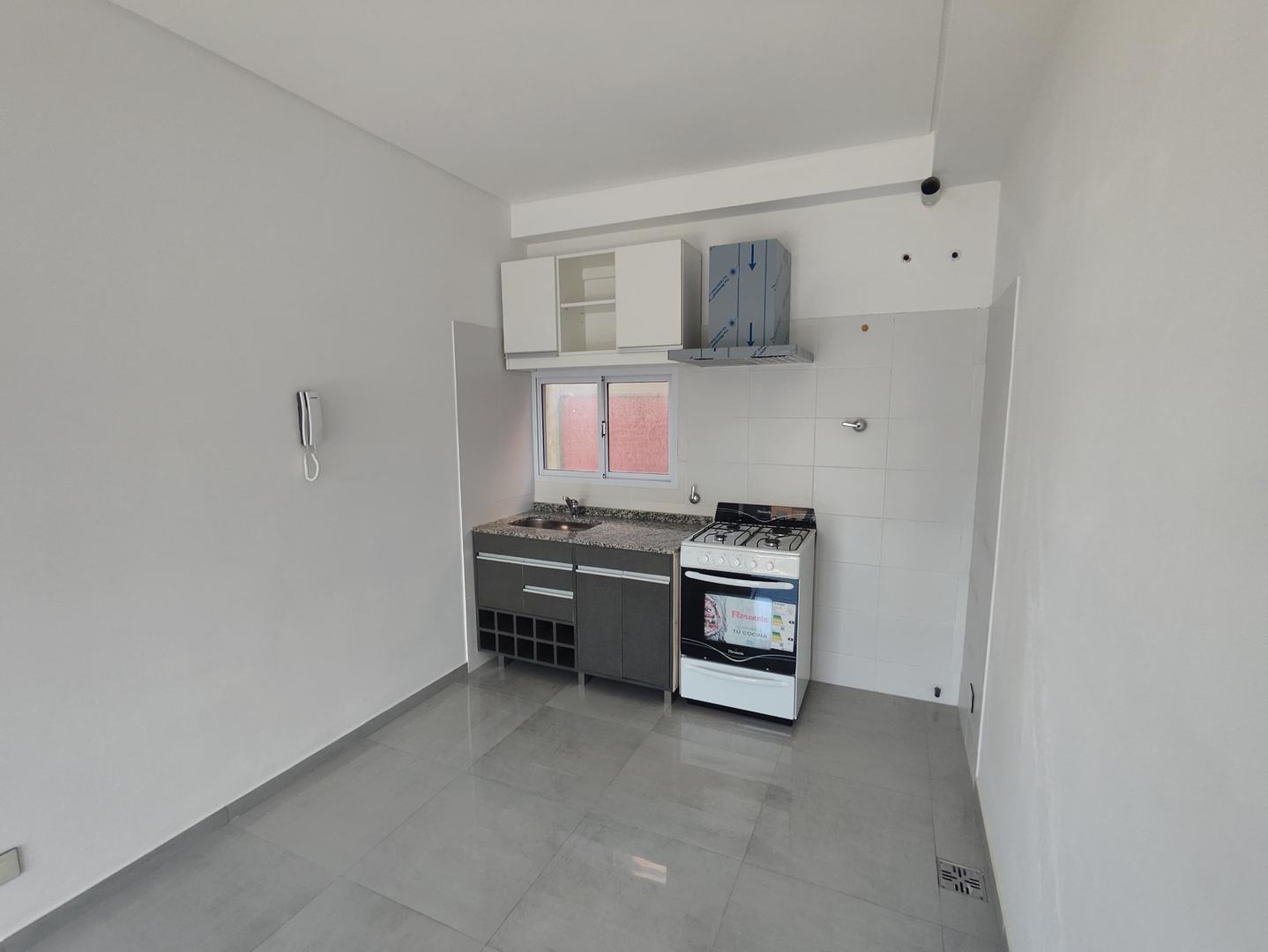 Departamentos de 2 ambientes a estrenar a 200mts del mar 