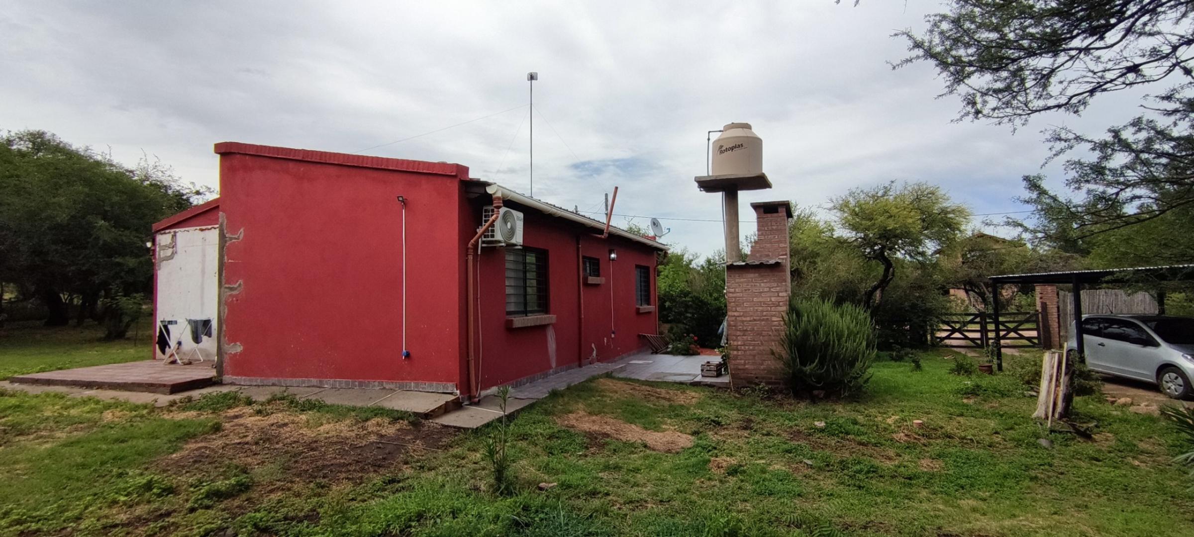 Casa 3 ambientes con 1 baño