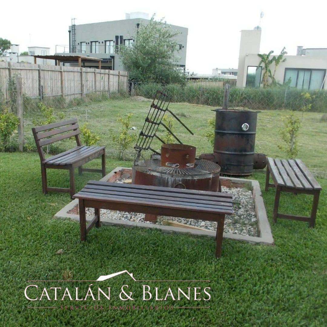 Hermosa Casa en Lagos de Canning