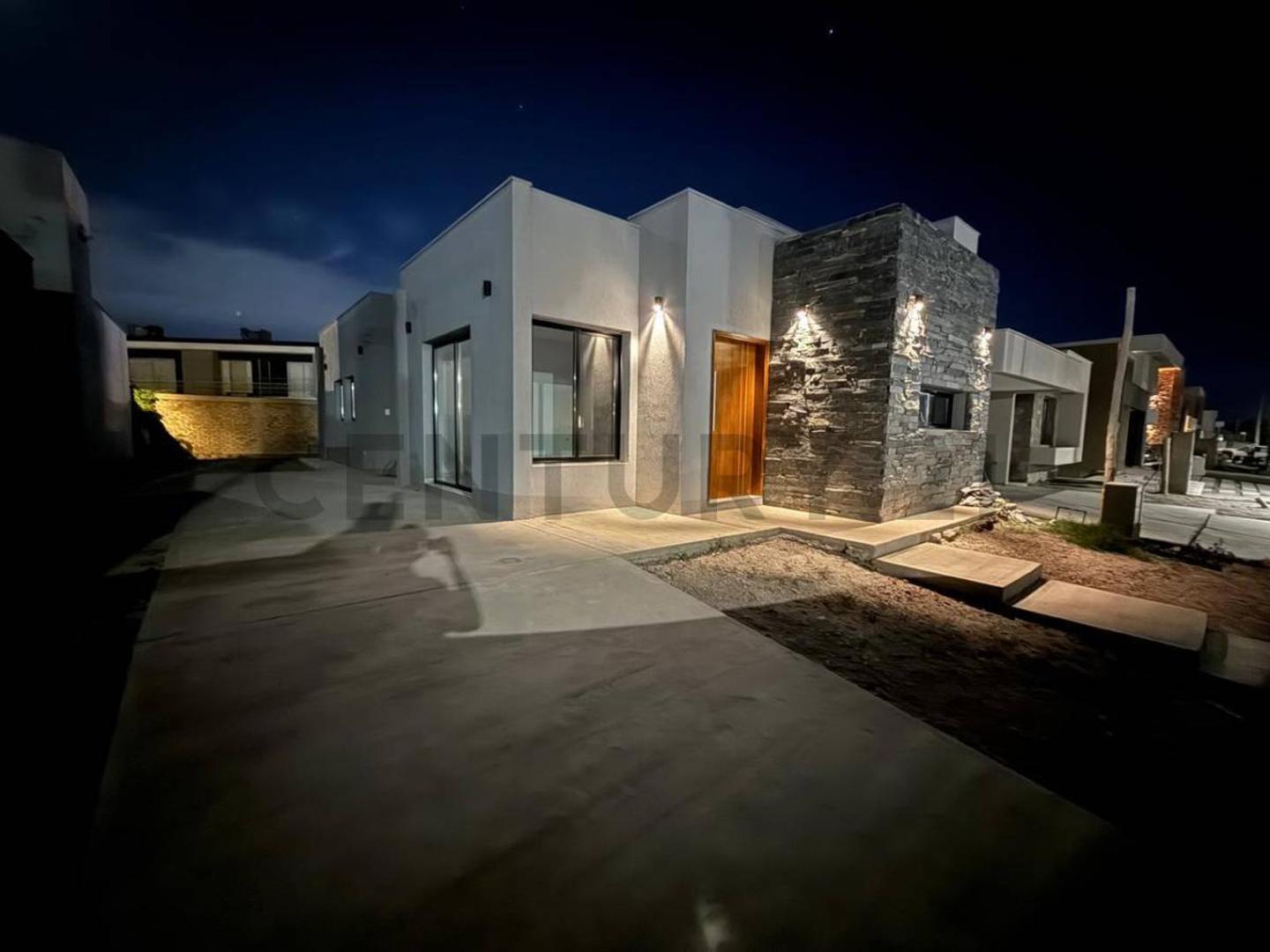 Severo del Castillo 1300, Piso 0