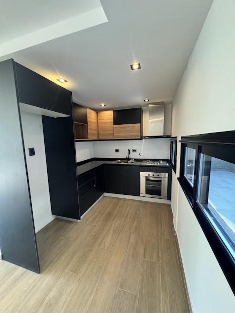 Departamento en Alquiler con 1 cocheras