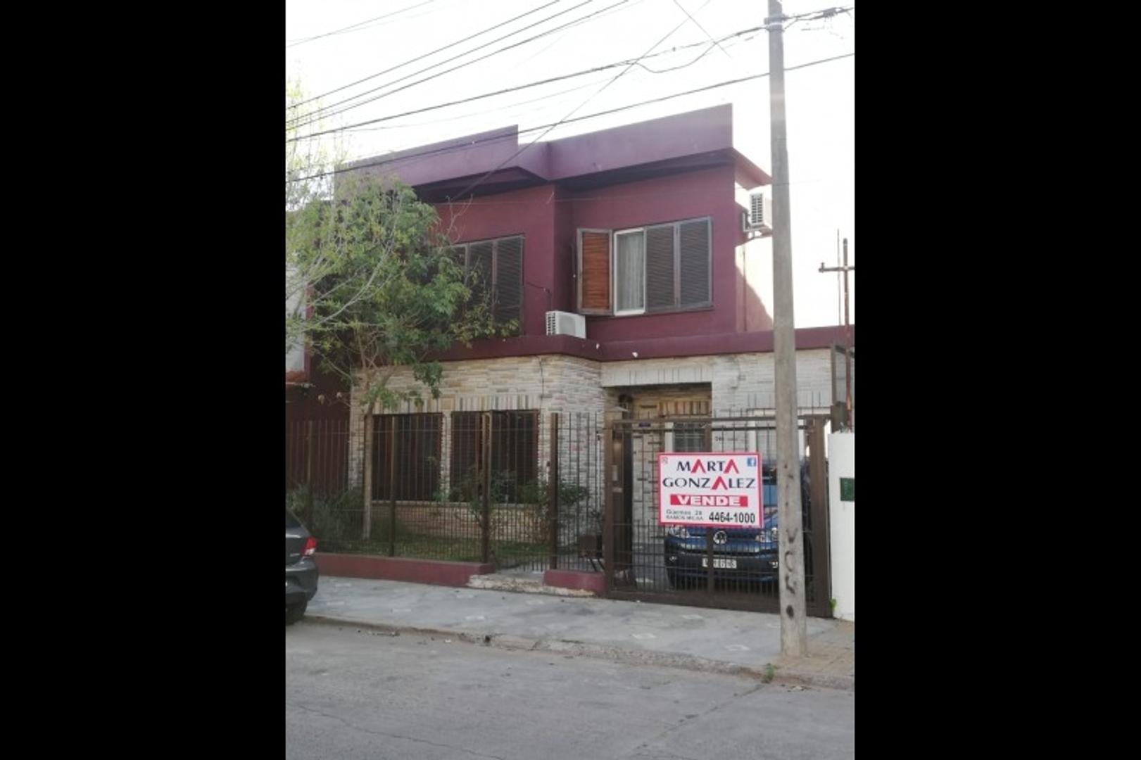 PROPIEDAD EN DOS PLANTAS