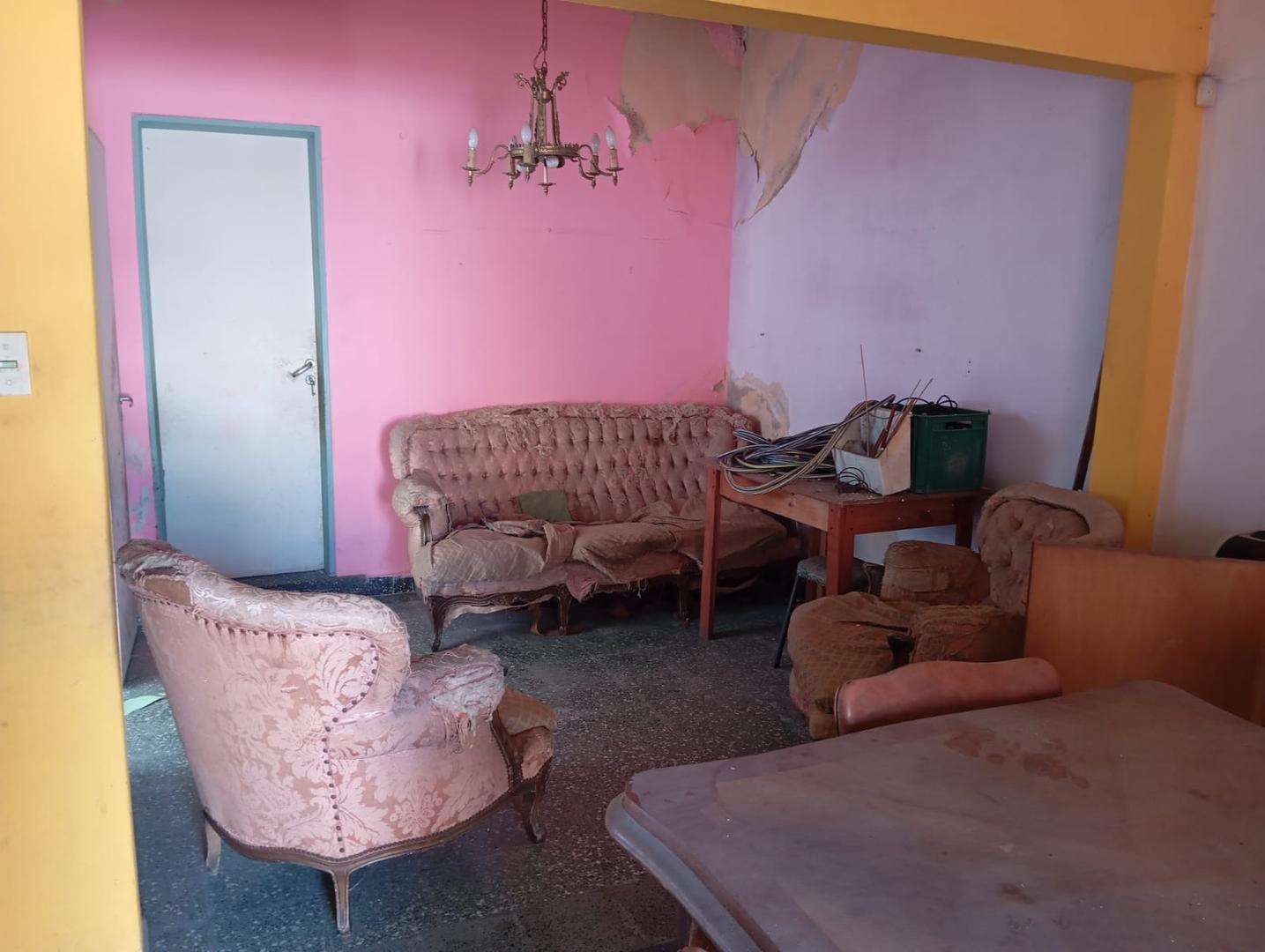 Casa 4 ambientes con 1 baño