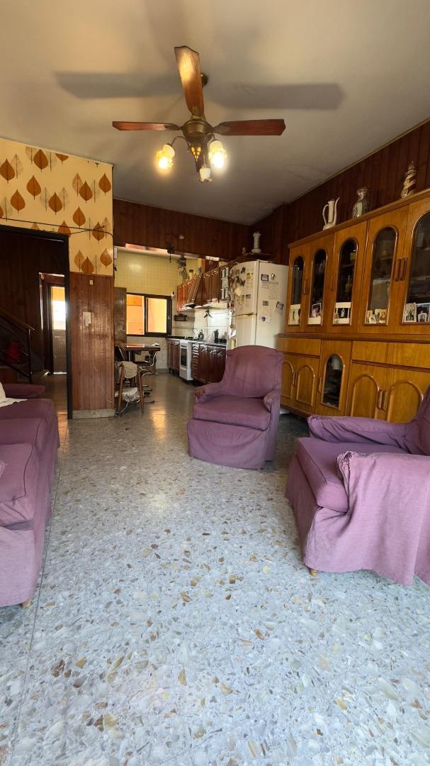 Casa 4 ambientes con 4 baños