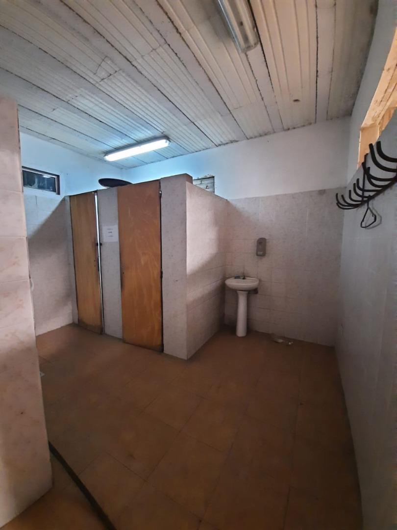 Galpon en Venta en 9 De Abril, USD 975.000