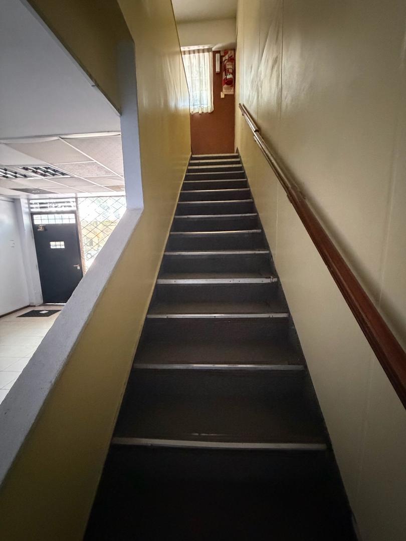 Venta Local +Deposito mas oficinas. Ideal Concesionarios y talleres