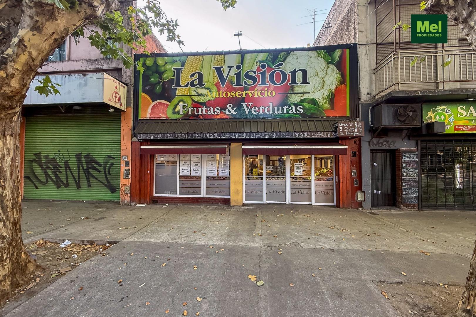 Excelente local sobre terreno propio sobre avenida comercial