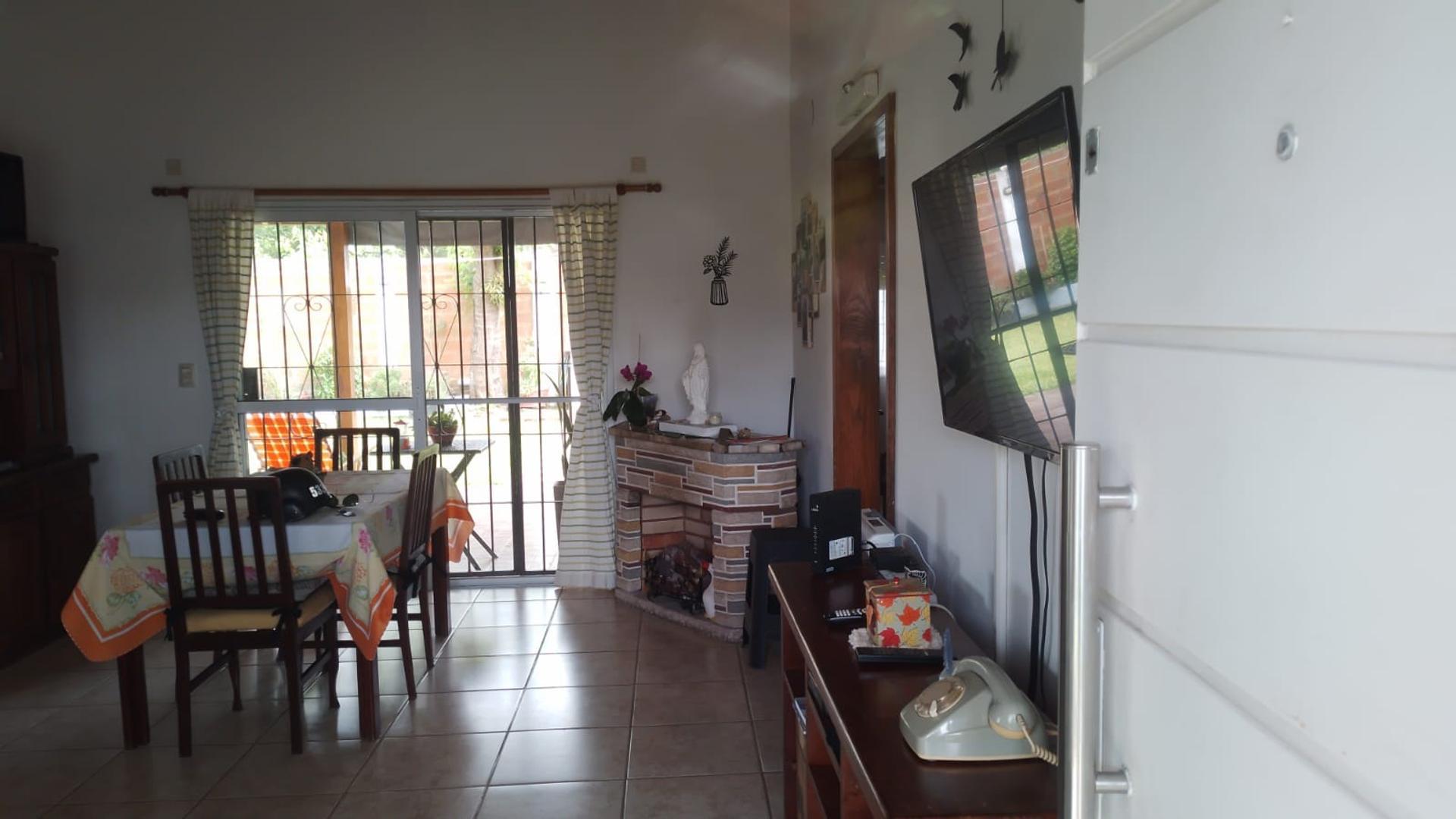 CASA EN EXCELENTE ESTADO Y UBICACIÓN