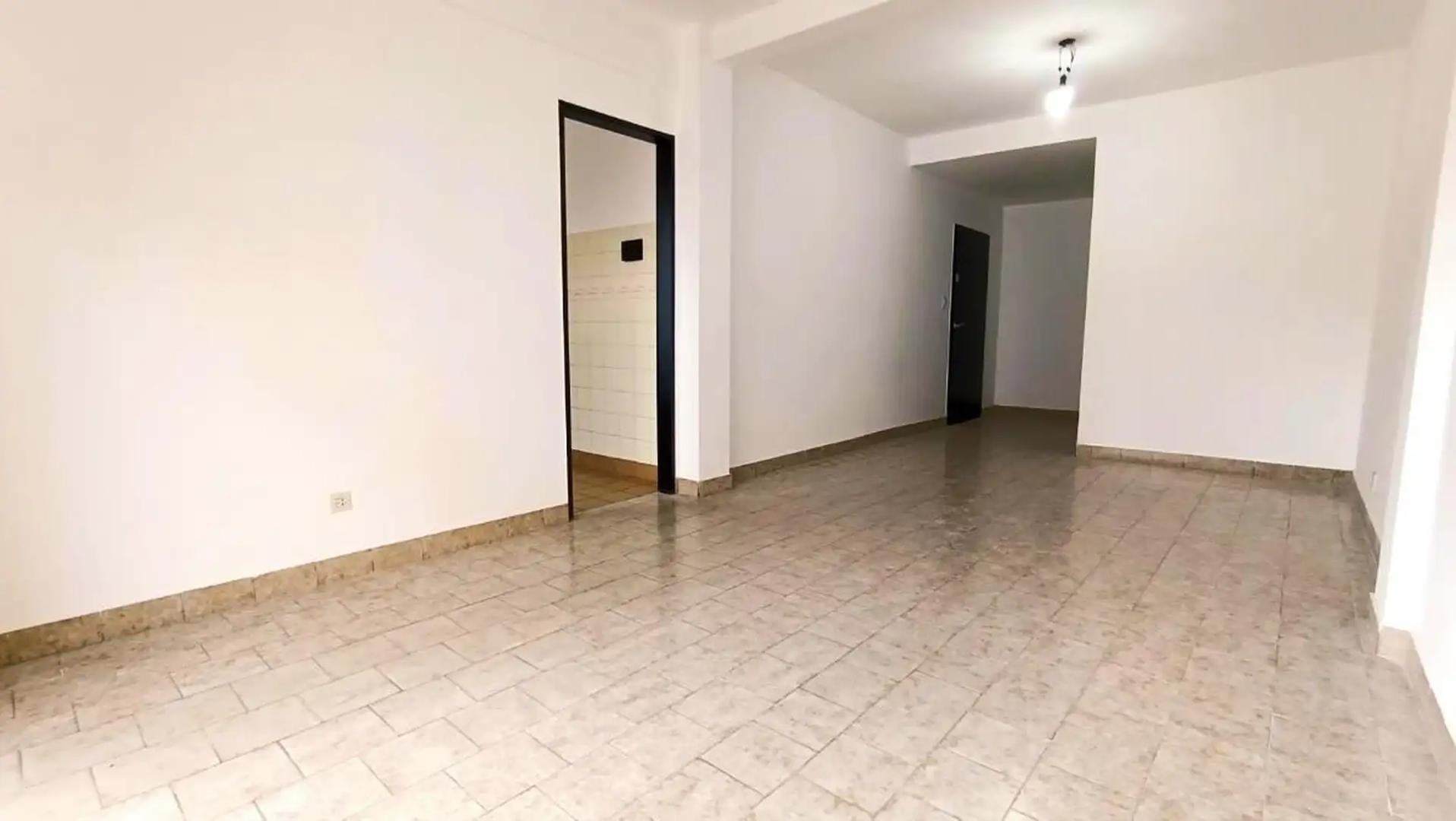 Departamento en Venta en Monte Castro, USD 64.000