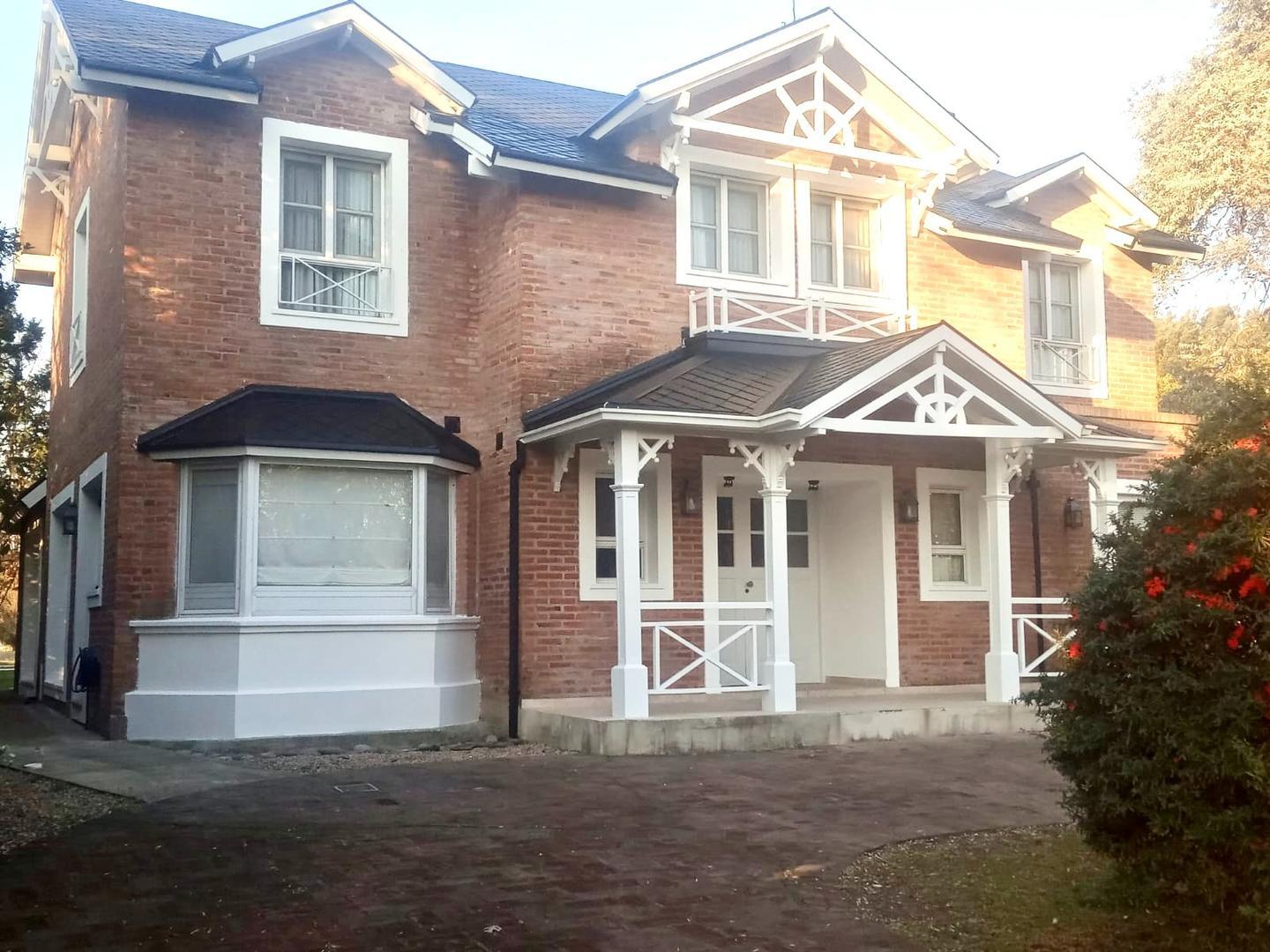 Hermosa Casa en el Exclusivo Club Campos de Golf