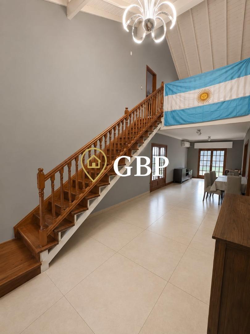Casa en Alquiler de 3 dormitorios