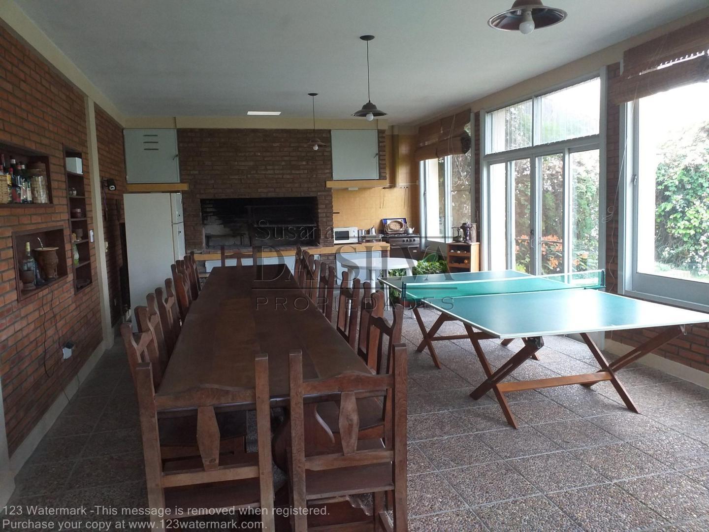 Casa en Venta de 5 dormitorios