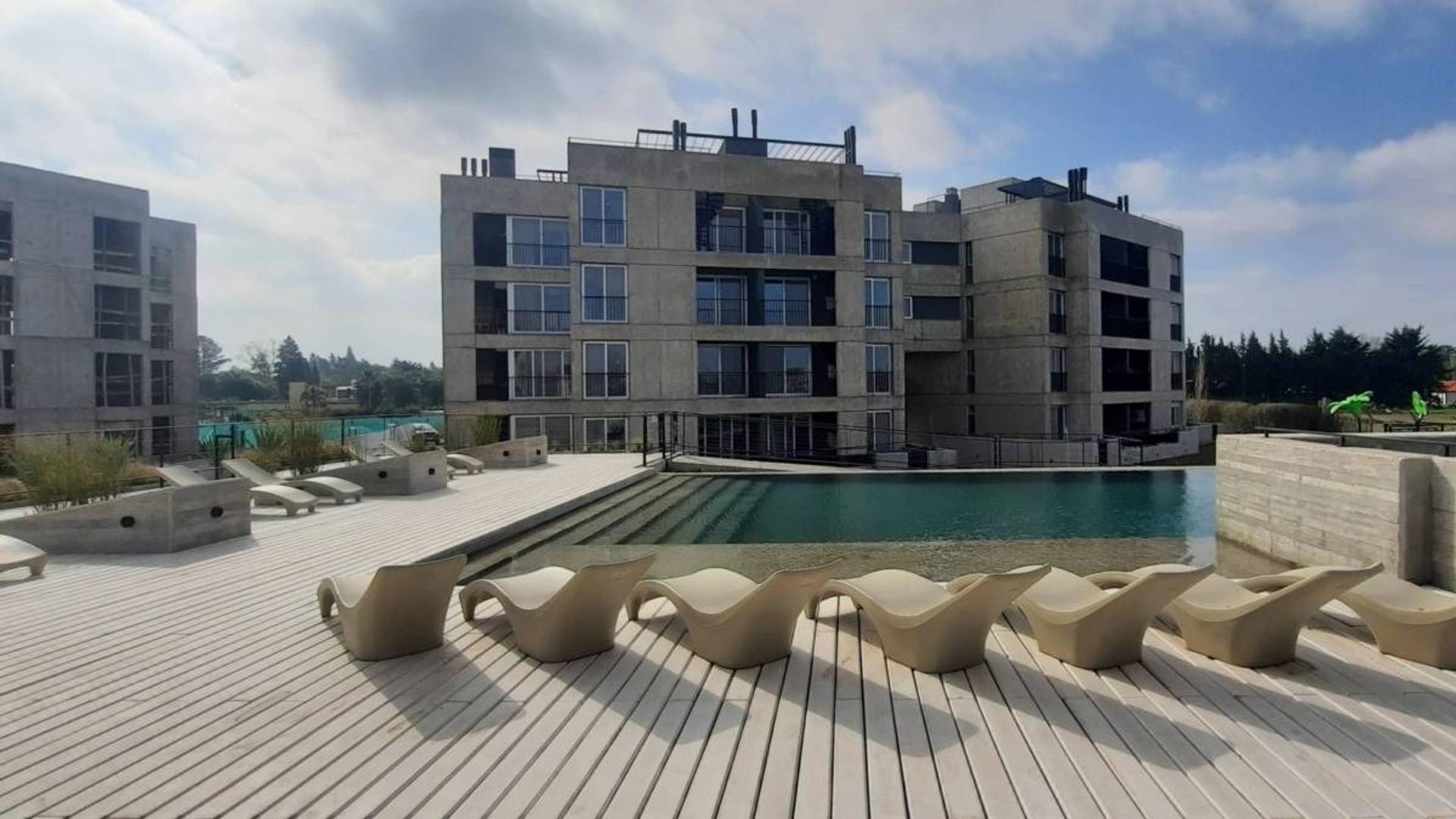 Av. Almafuerte Y Av. Houssay