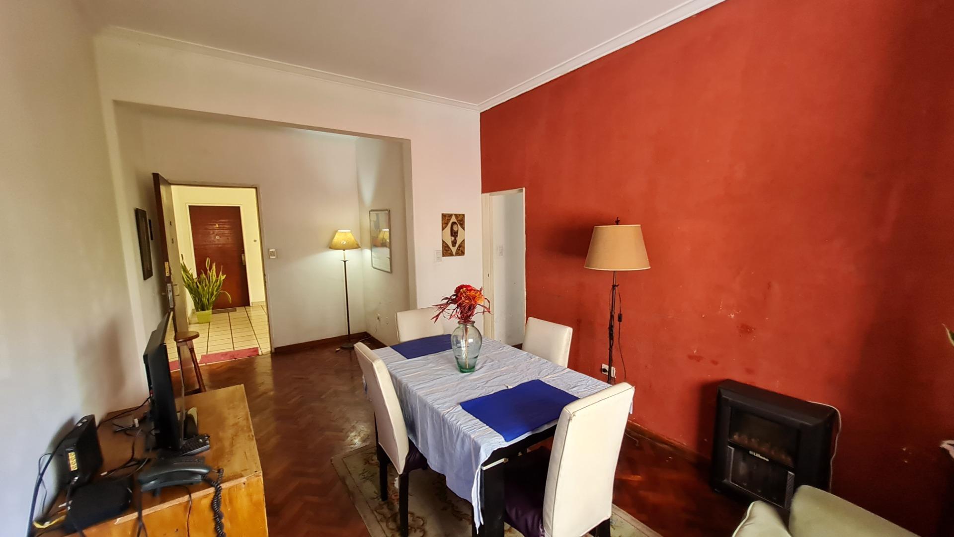 Antezana 400 , Piso 3