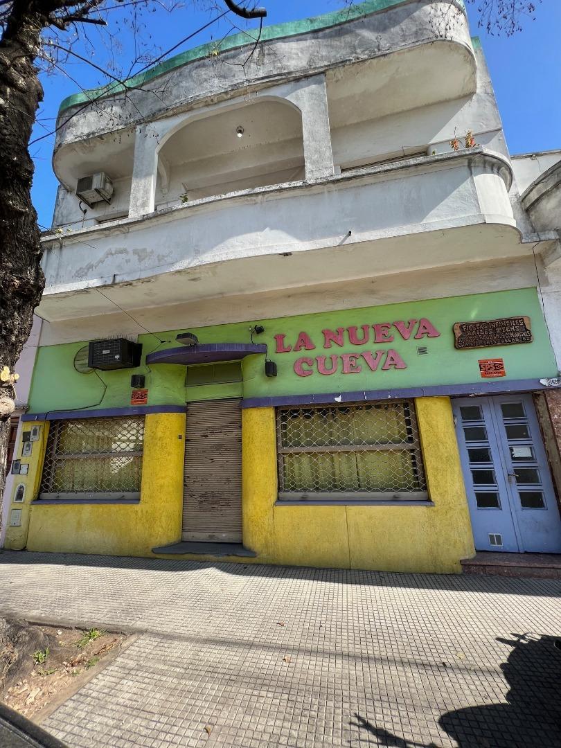 8x18 ex salon infanti con pelotero sin exp