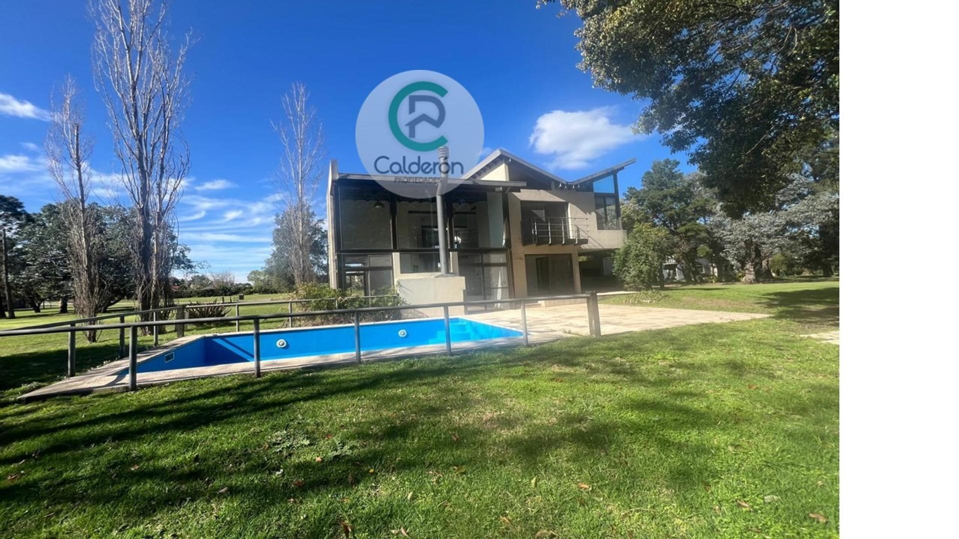 Casa 5 ambientes con 3 baños