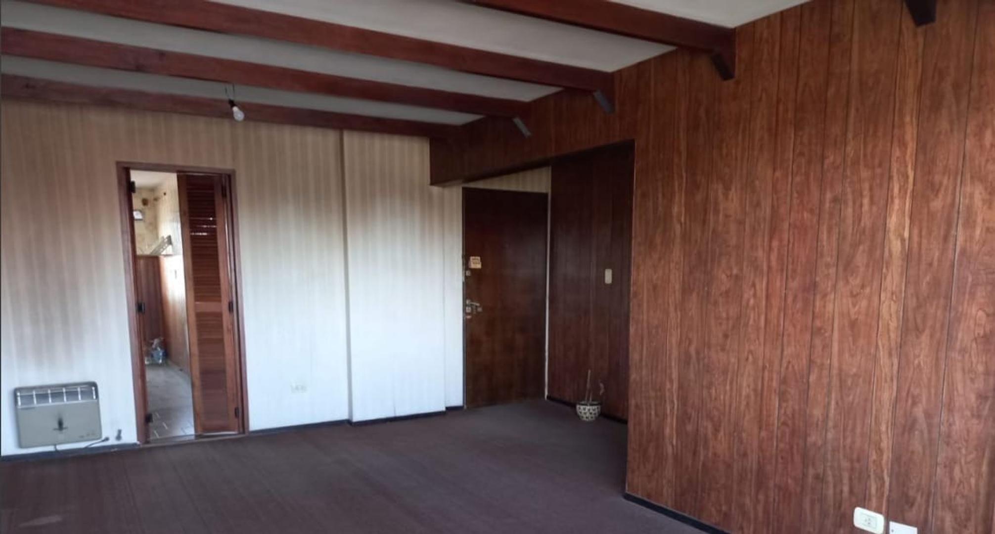 Av. Dr. Ricardo Balbin 1300