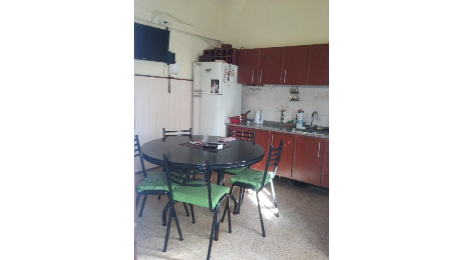 Depto Tipo Casa en Venta de 5 dormitorios