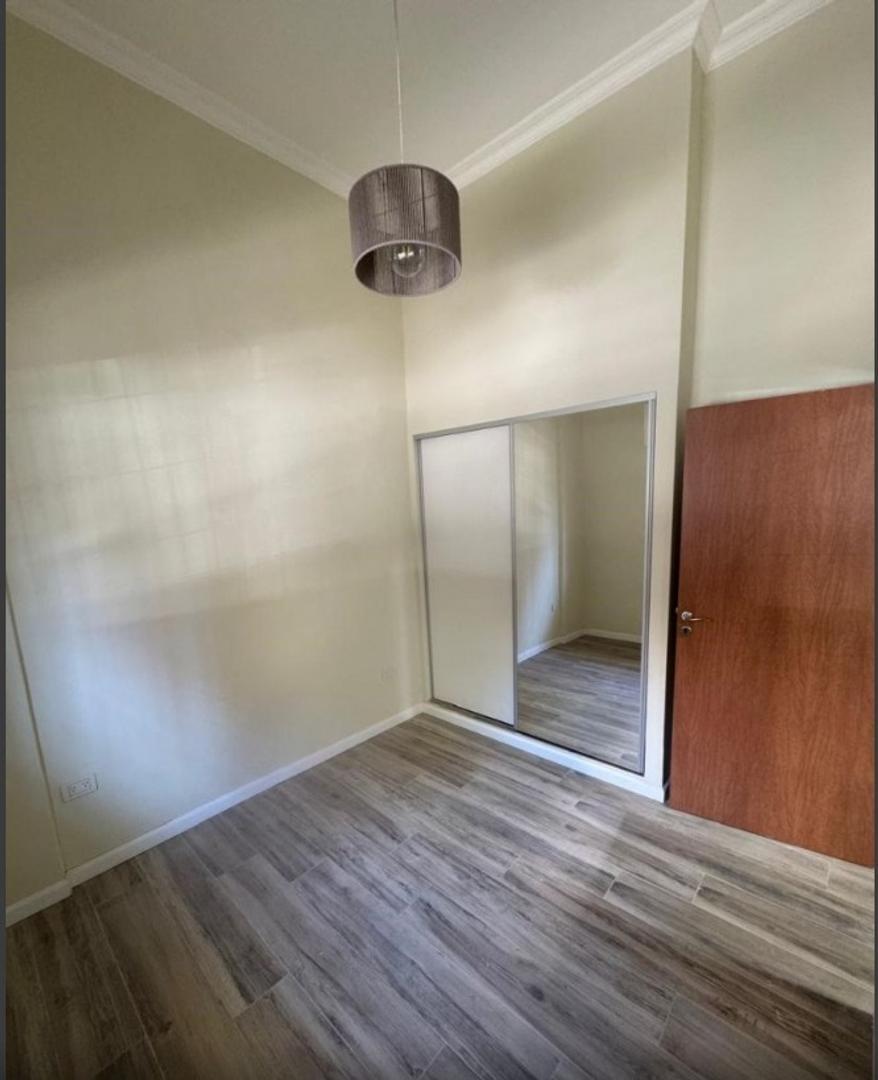 Depto Tipo Casa en Venta de 1 dormitorio