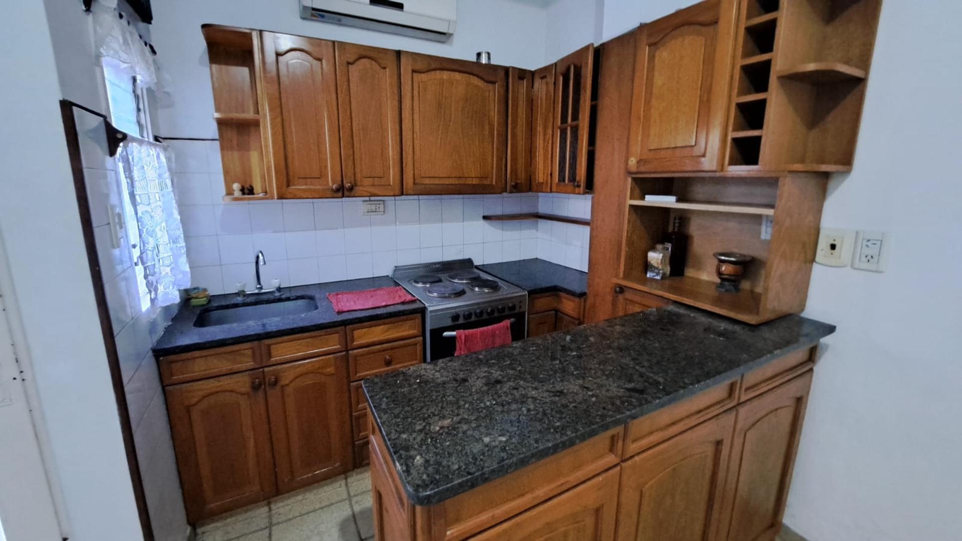 Depto Tipo Casa en Venta con 1 cocheras