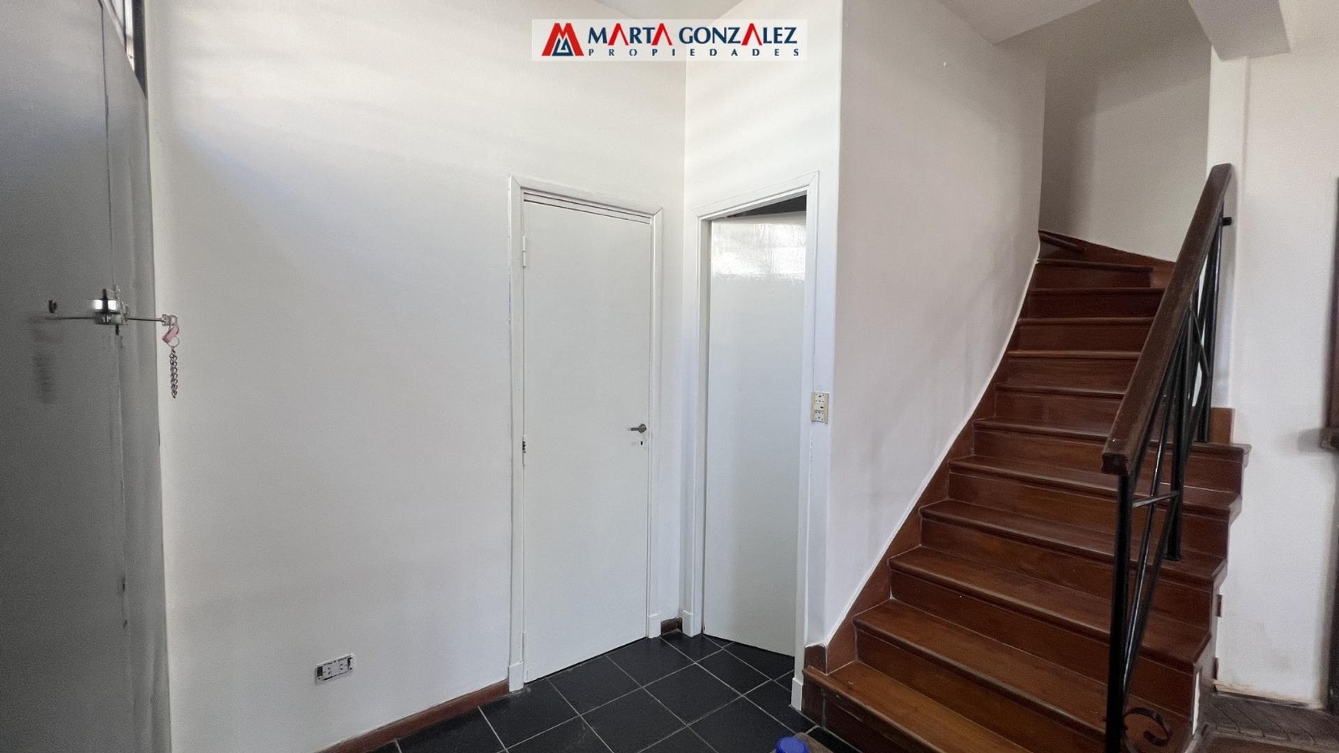 Casa en Alquiler en Villa Sarmiento, $ 1.200.000