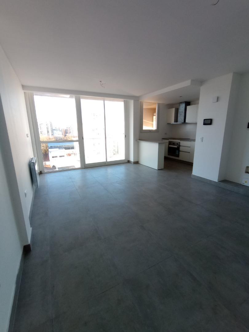 Departamento en Venta en Plaza Mitre, USD 169.000