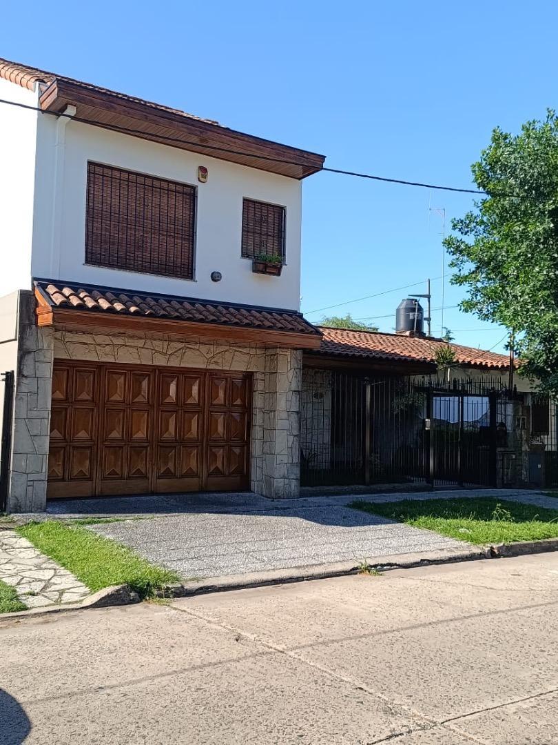 Casa en venta Quilmes Oeste 6 ambientes