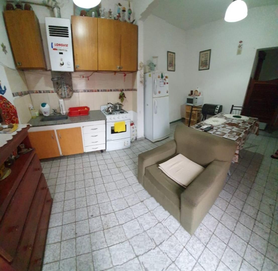 Depto Tipo Casa 2 ambientes con 1 baño