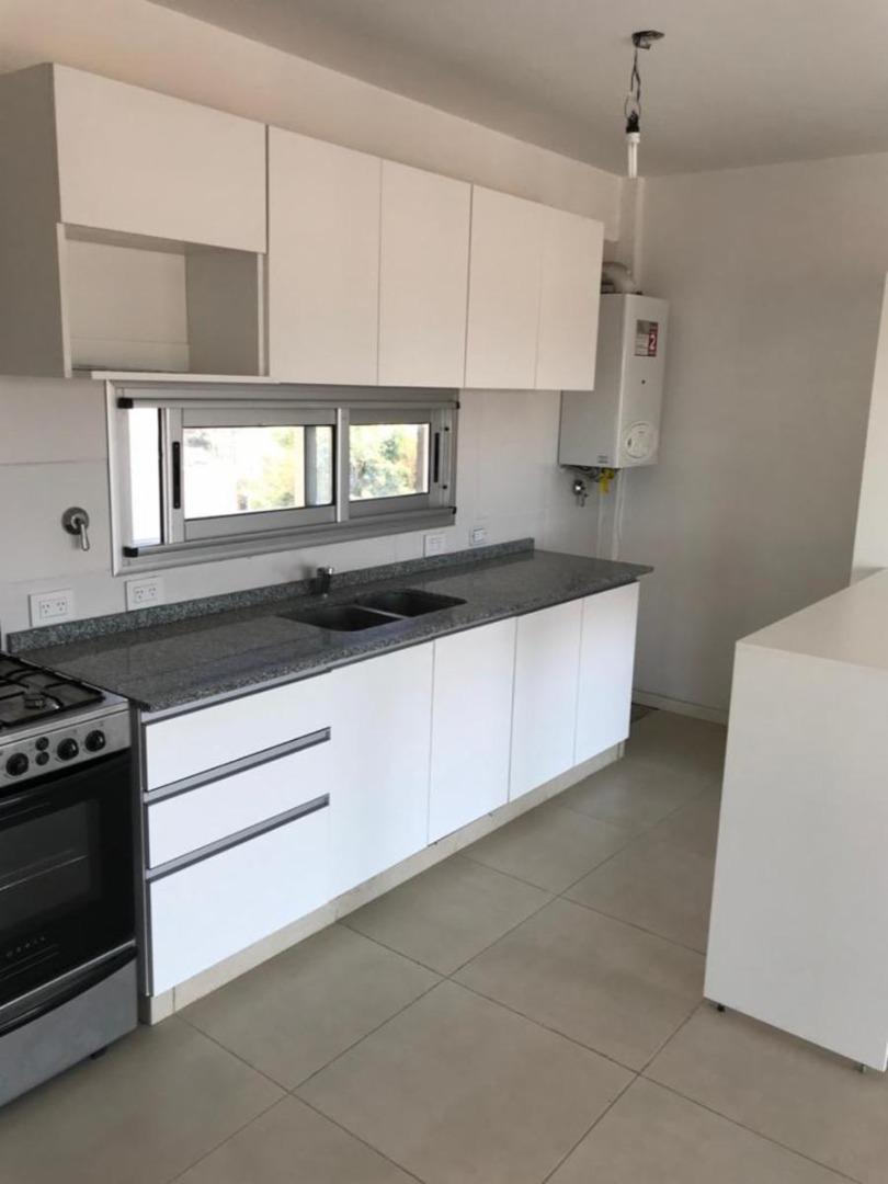 Departamento en Venta con 3 cocheras