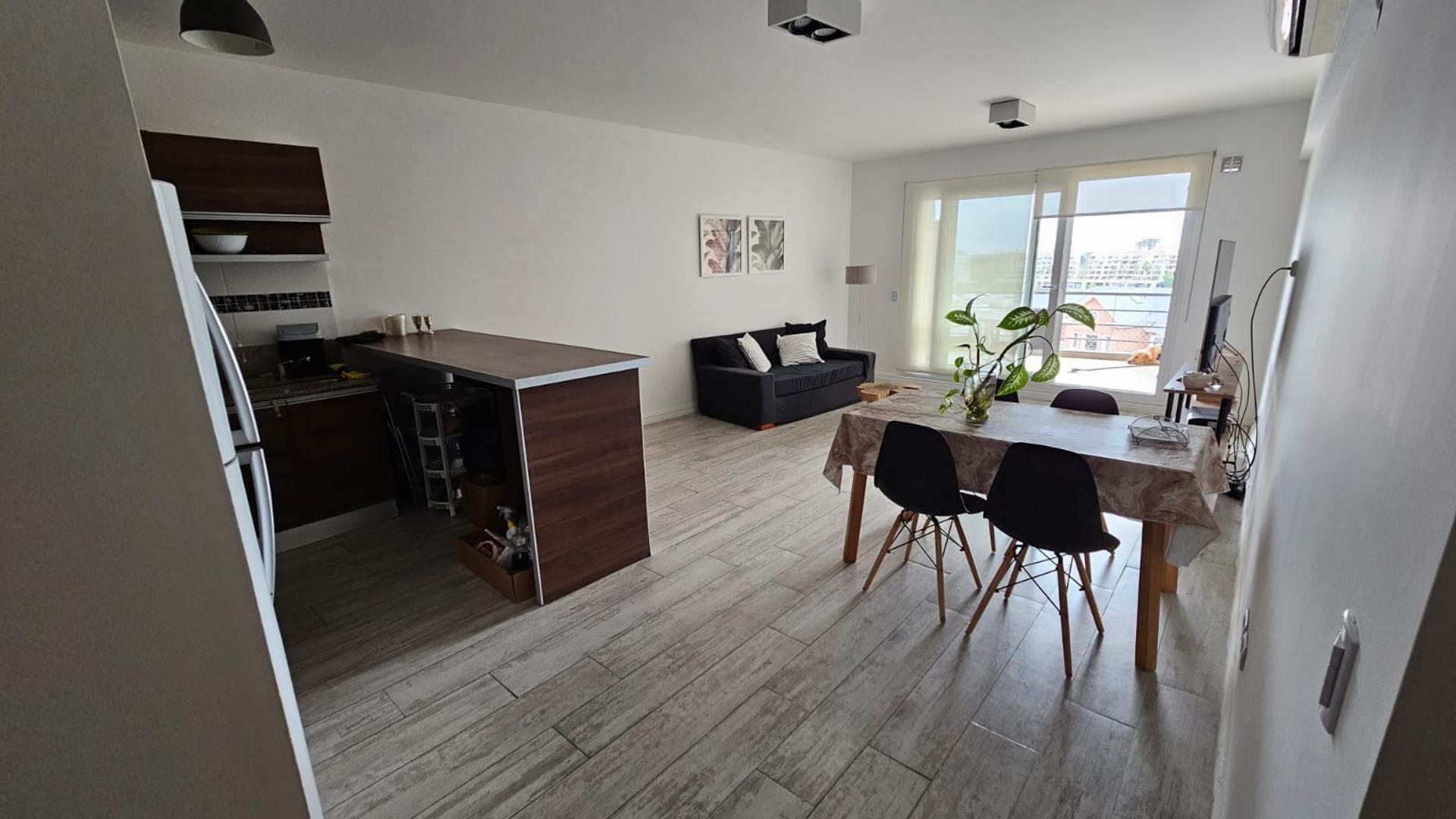 Departamento en Alquiler con 1 cocheras