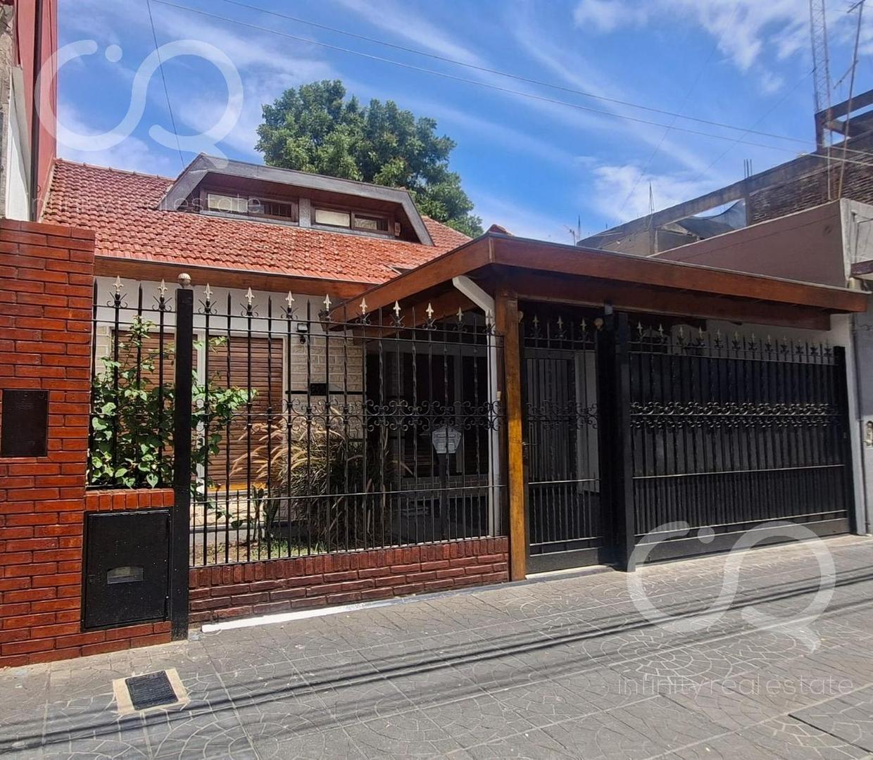 Se alquila hermosa casa 4 ambientes con dependencia de servicio