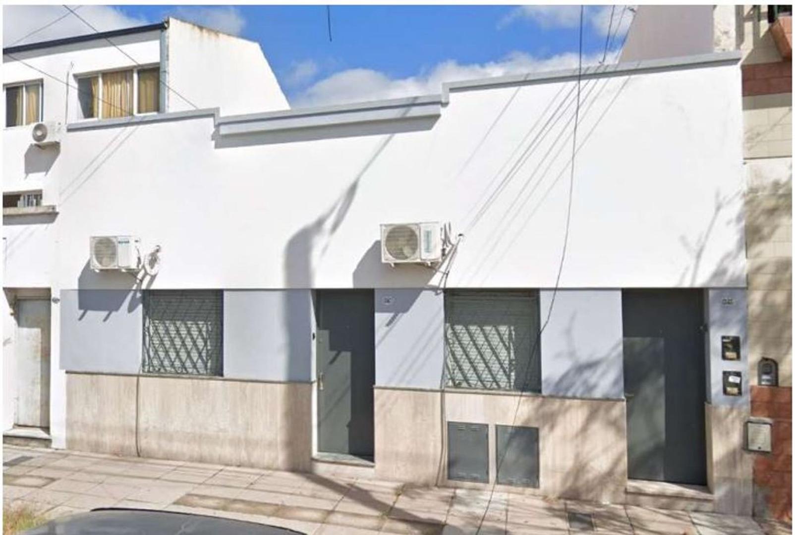 Venta casa 5 Ambientes y 1/2 Mataderos con parque