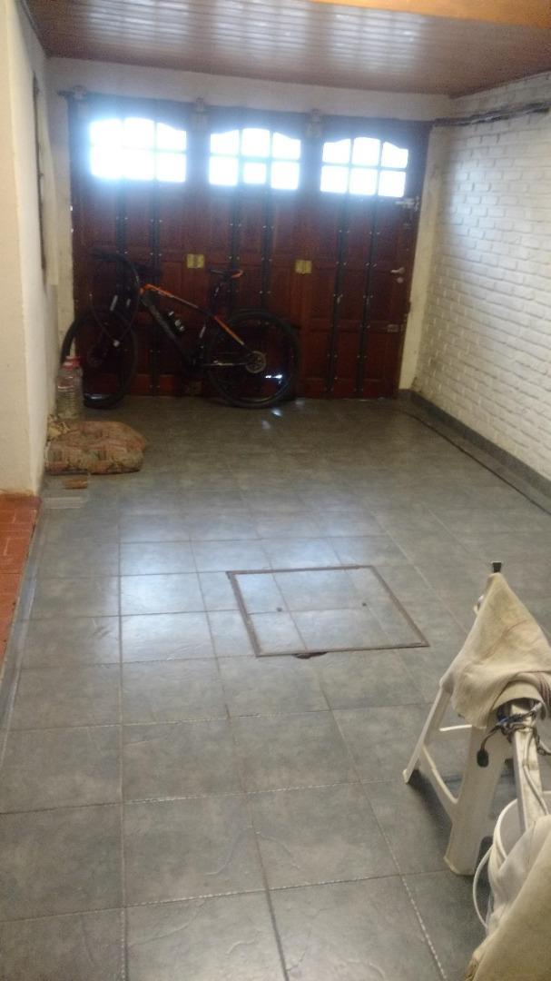 Depto Tipo Casa 4 ambientes con 2 baños