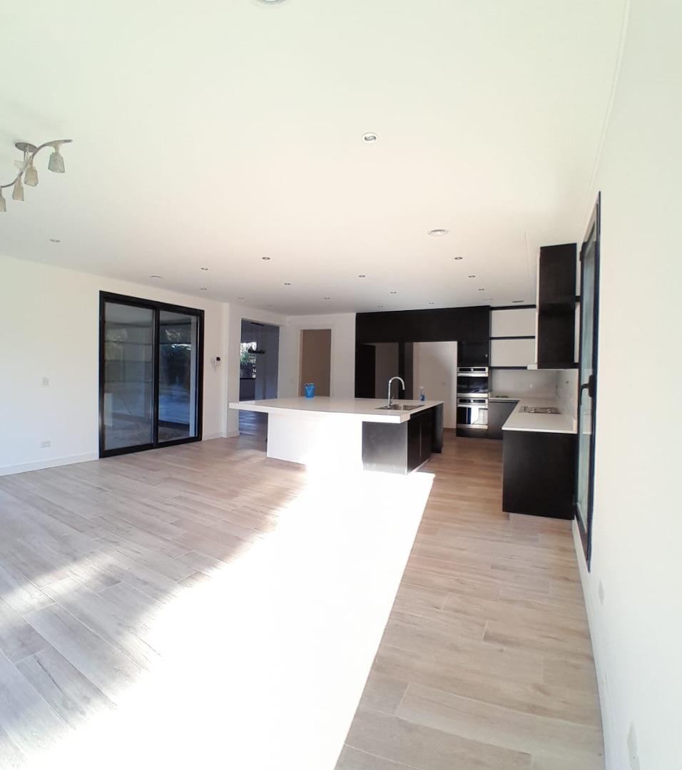 Domingo Repetto 1200