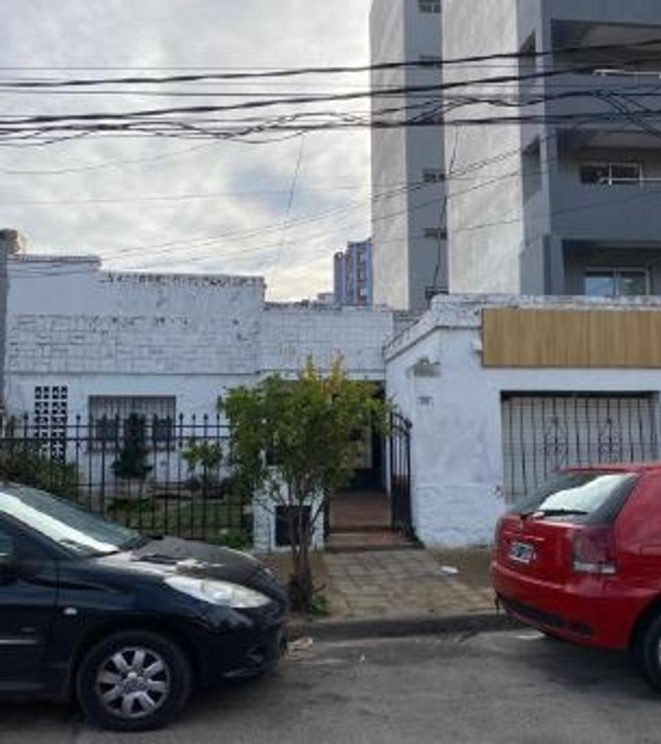 Domingo Faustino Sarmiento 1100