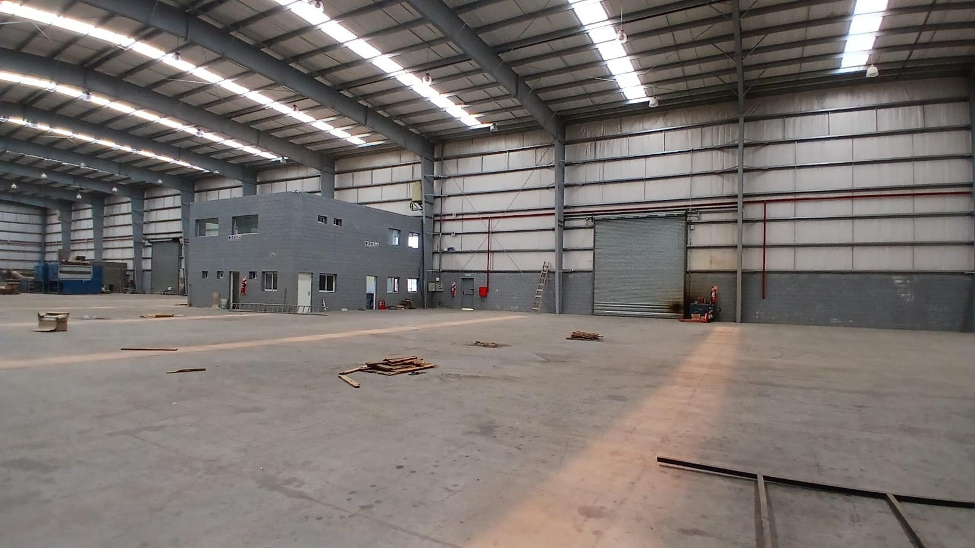 GALPON EN ALQUILER DE 2000 METROS USD 4,80 X MTS CUADRADOS