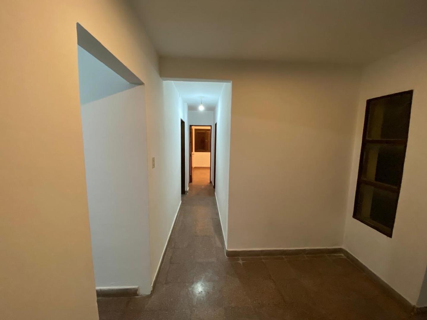 Departamento en Alquiler en Ituzaingo, $ 400.000