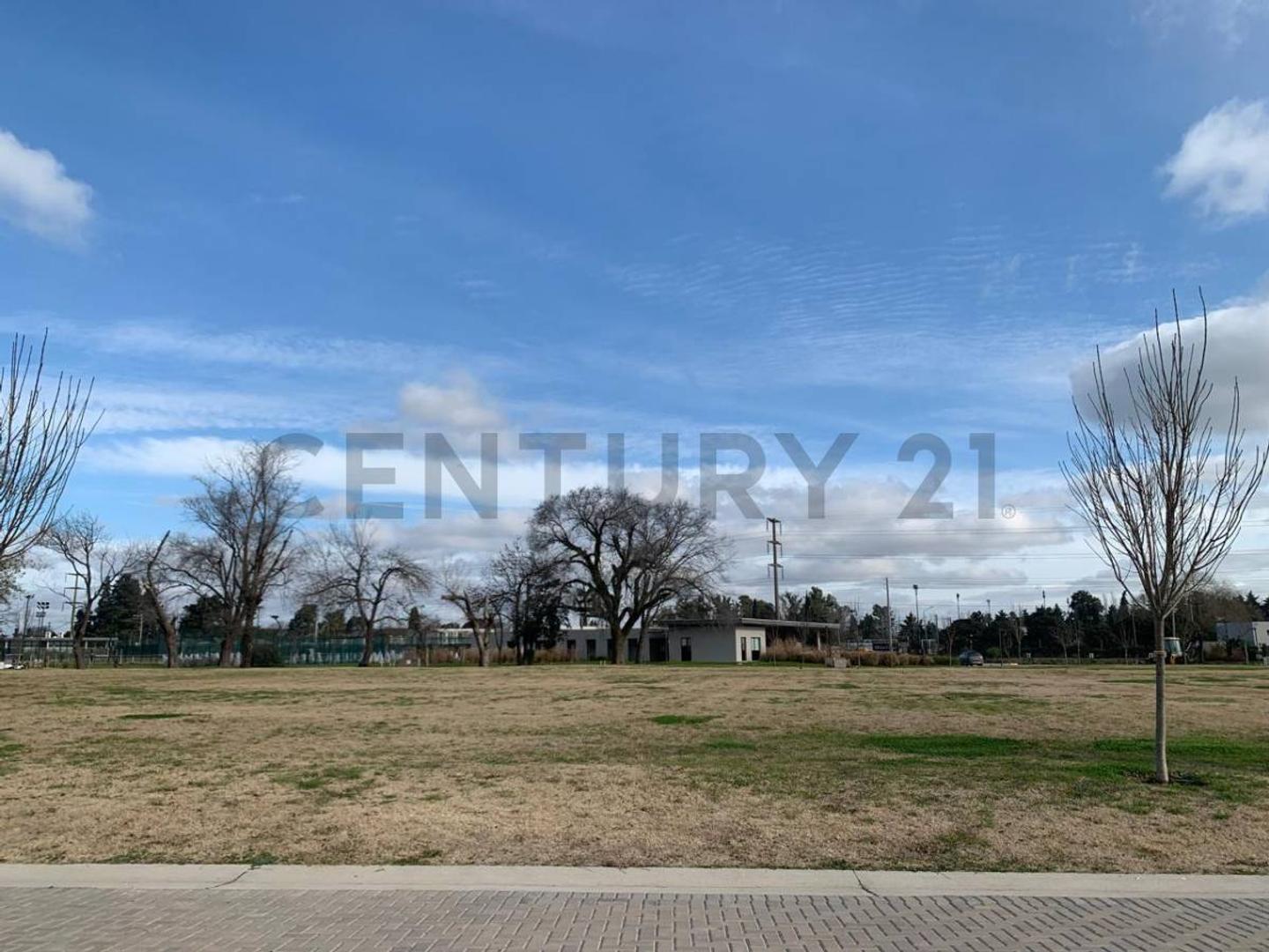 Venta de lote en Barrio Los Cardos, Pilar