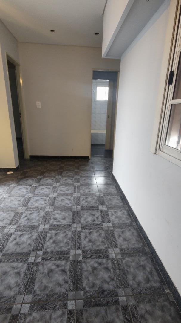 Depto Tipo Casa en Venta en El Palomar, USD 110.000