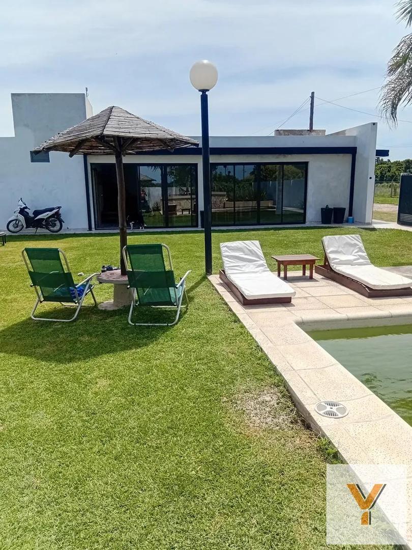 Quinta en Venta - 2 Dormitorios 1 Baño - 600mts - Baradero