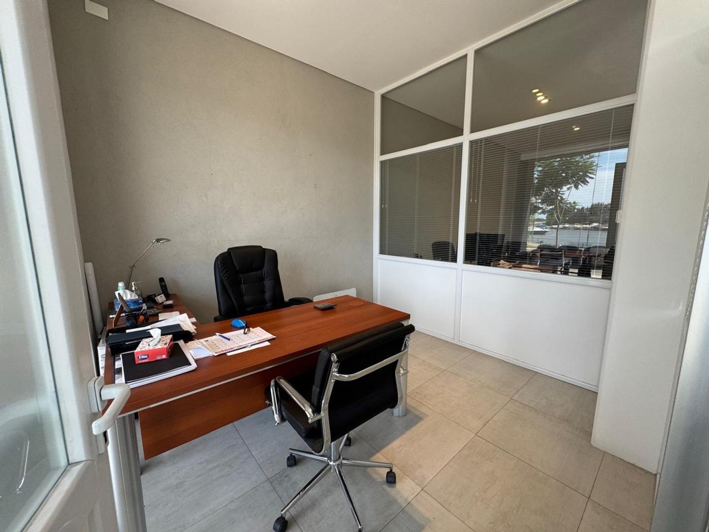 Avenida Del Puerto Jc433205 200