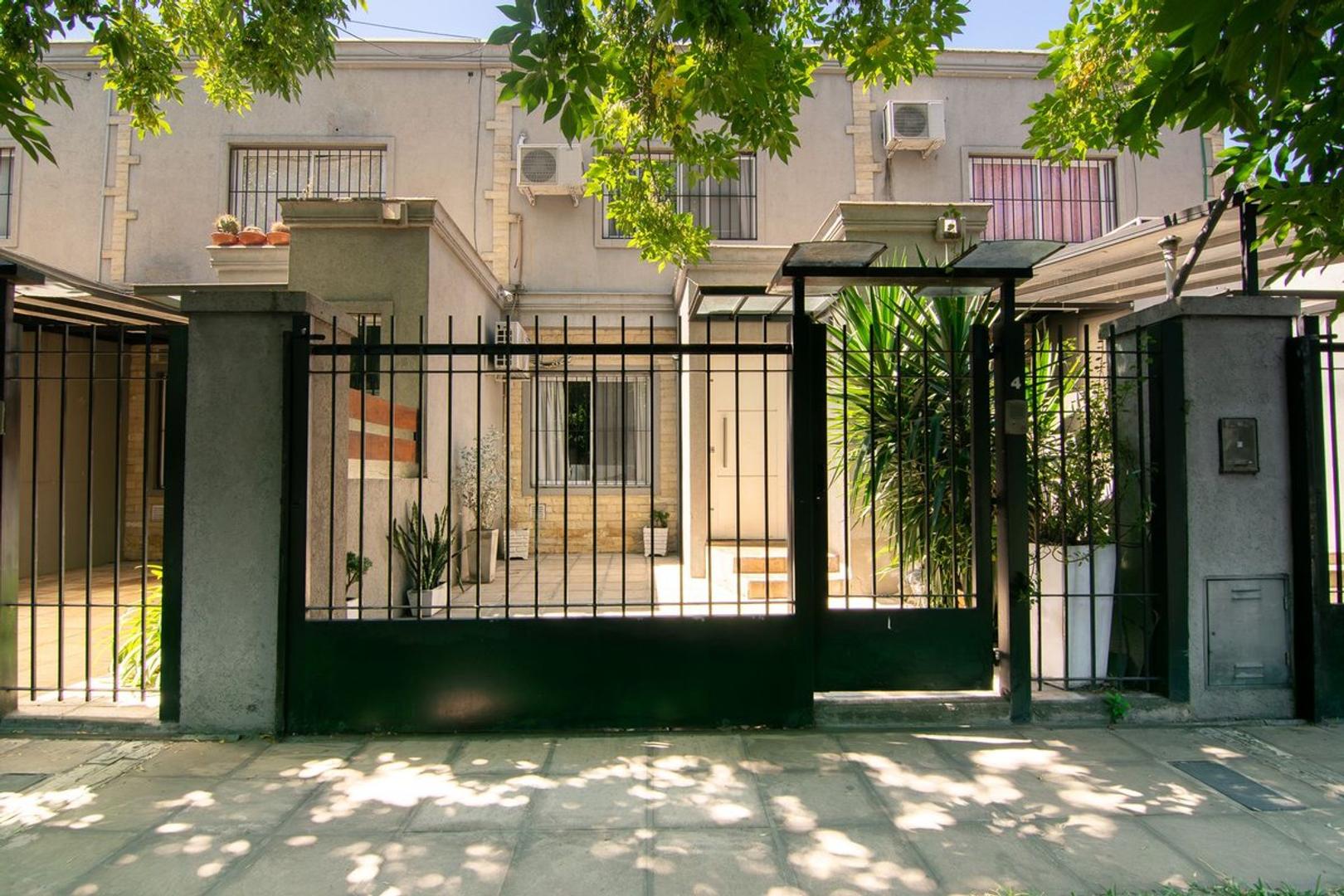 VENTA DUPLEX 4 AMB JARDIN HURLINGHAM APTO CRÉDITO