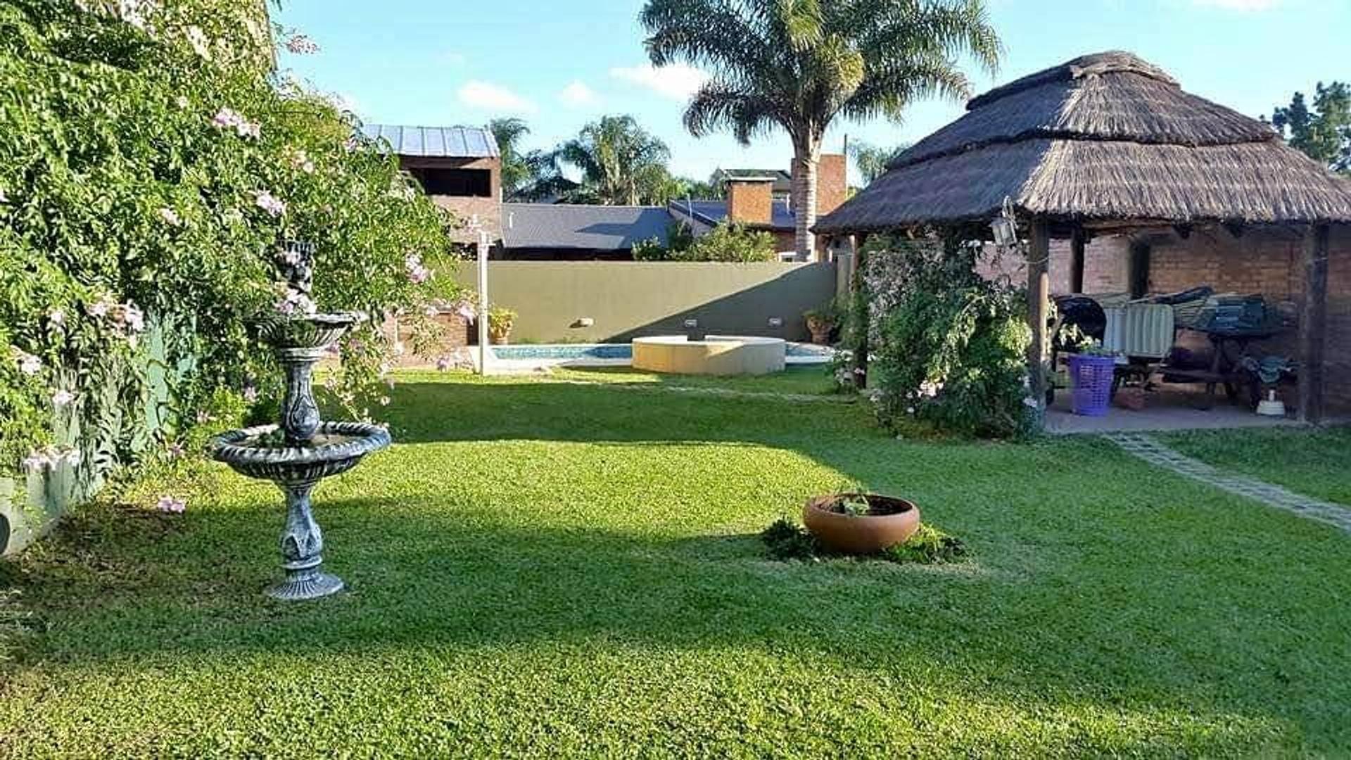 Lote de 275m2, Quincho con Baño y Pileta 7x4 de material