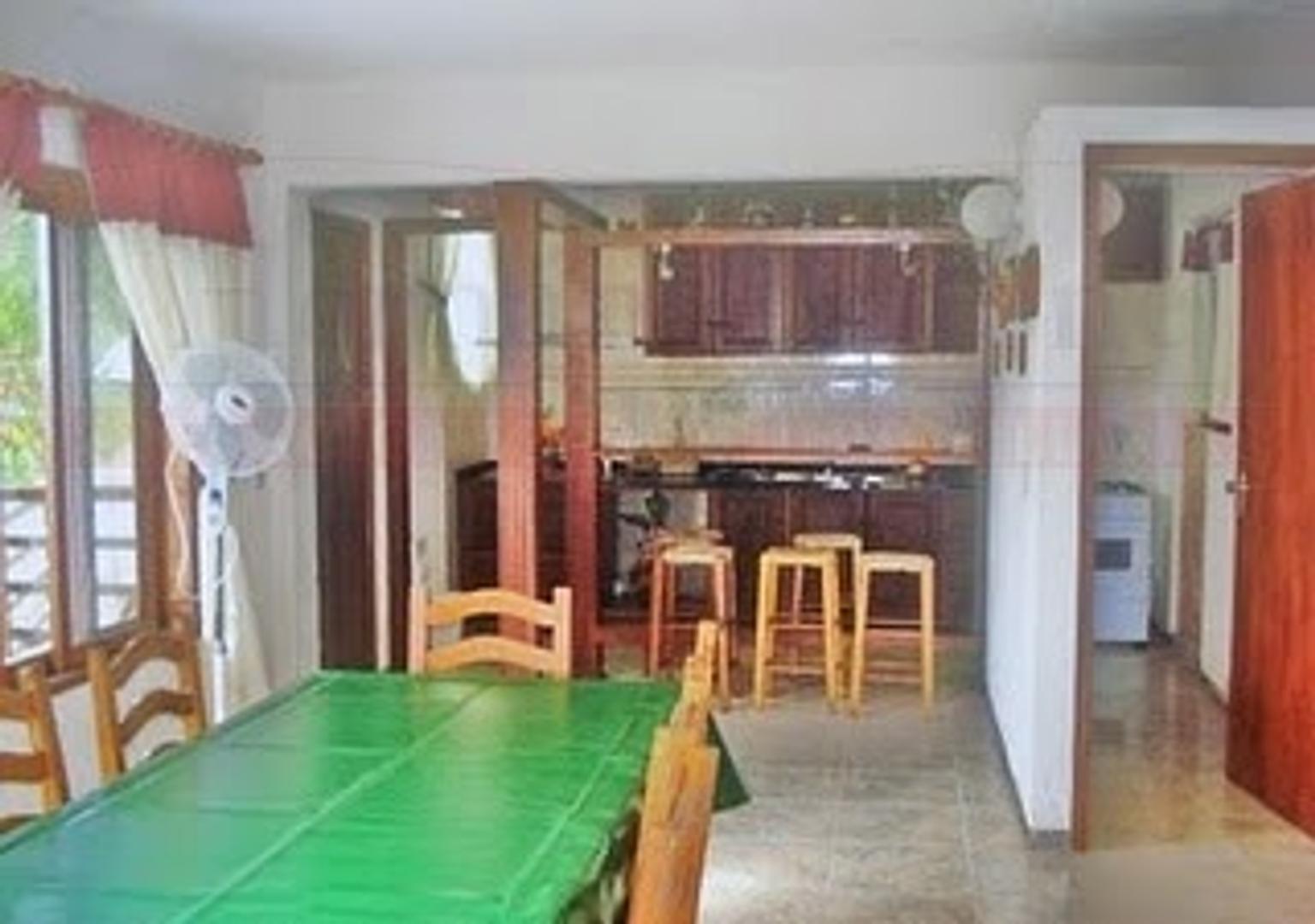 Departamento 4 ambientes con 4 baños