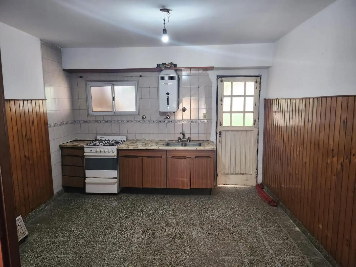 Depto Tipo Casa en Venta 60 años