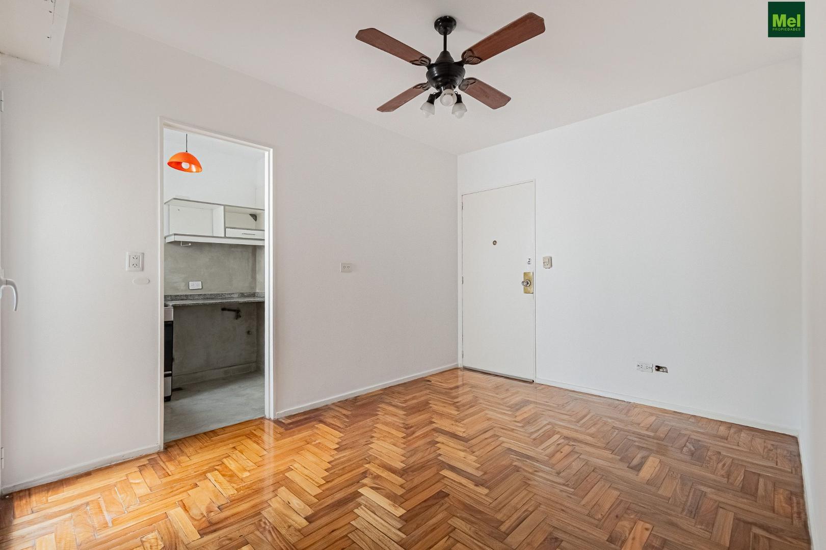 Departamento en Alquiler en Belgrano C, $ 600.000