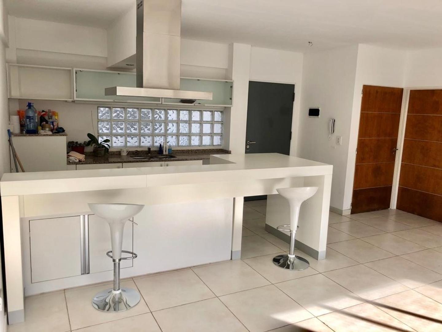 Simbron 3083 , Piso 2