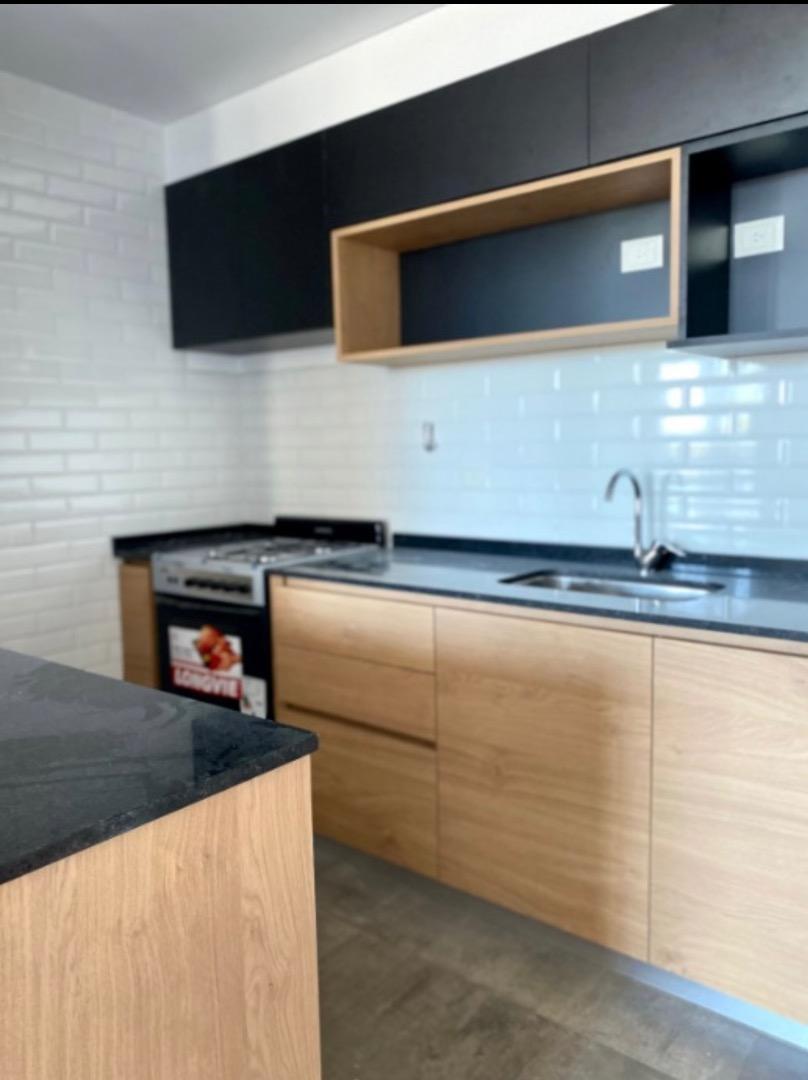 Avellaneda 217 , Piso 2