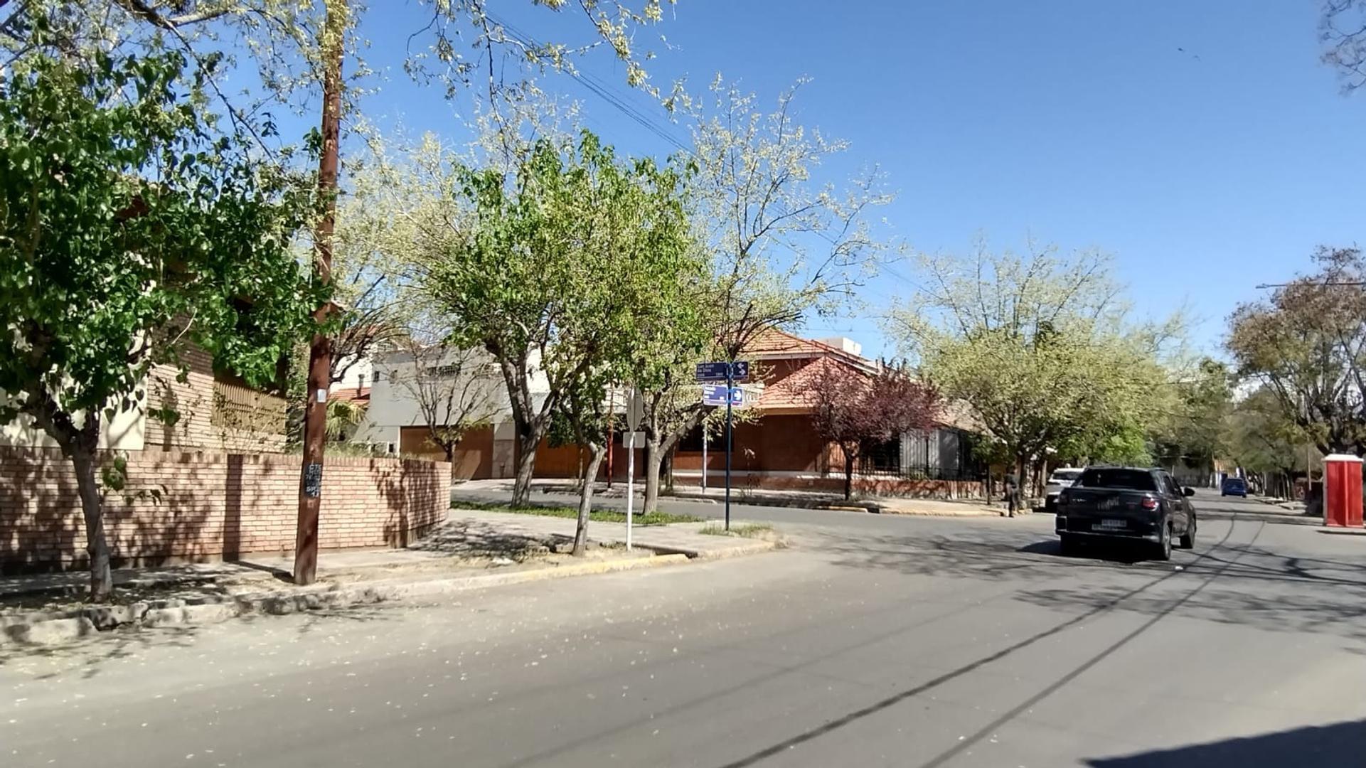 INCREIBLE CASA EN VENTA EN ALTO DORREGO