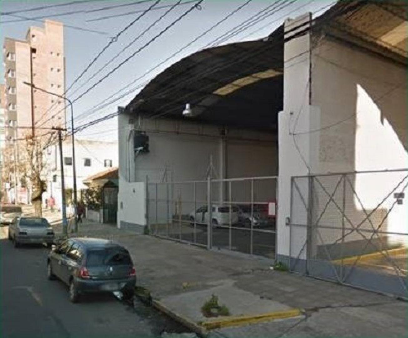 IMPORTANTE PROPIEDAD EN VENTA   IDEAL CONSTRUCTOR